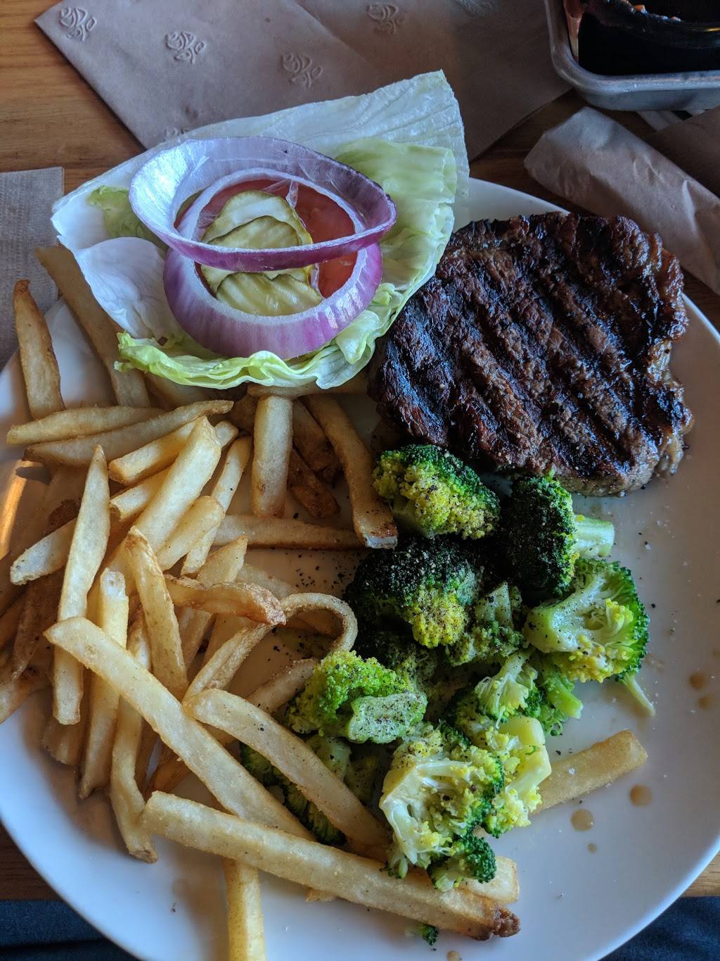 Applebees Grill + Bar | restaurant | 543 FM3040, Lewisville, TX 75067, USA | 9723156002 OR +1 972-315-6002