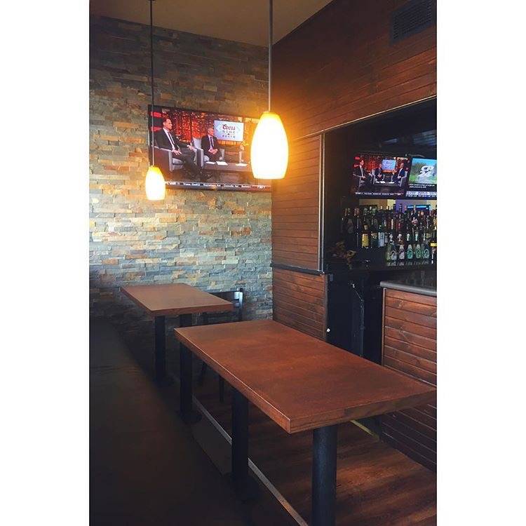 Mama Rosa Restaurant & Bar | restaurant | 1852 Lakeshore Rd W, Mississauga, ON L5J 1J6, Canada | 9058557489 OR +1 905-855-7489