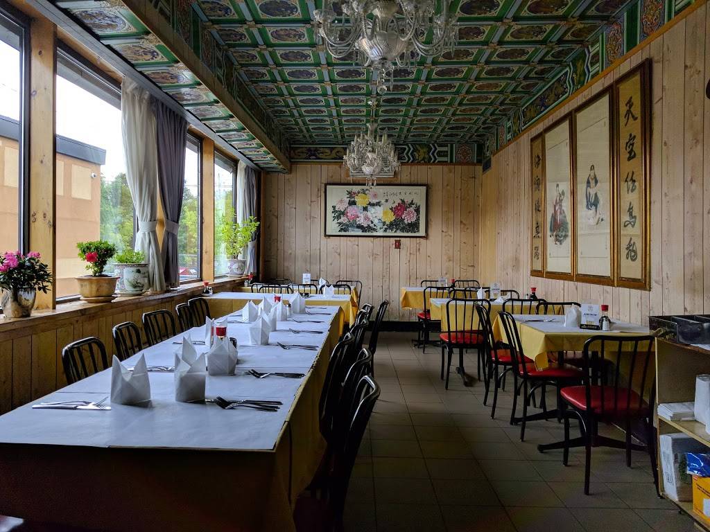 Golden Palace Restaurant | restaurant | 2195 Carling Ave, Ottawa, ON K2B 7E8, Canada | 6138208444 OR +1 613-820-8444