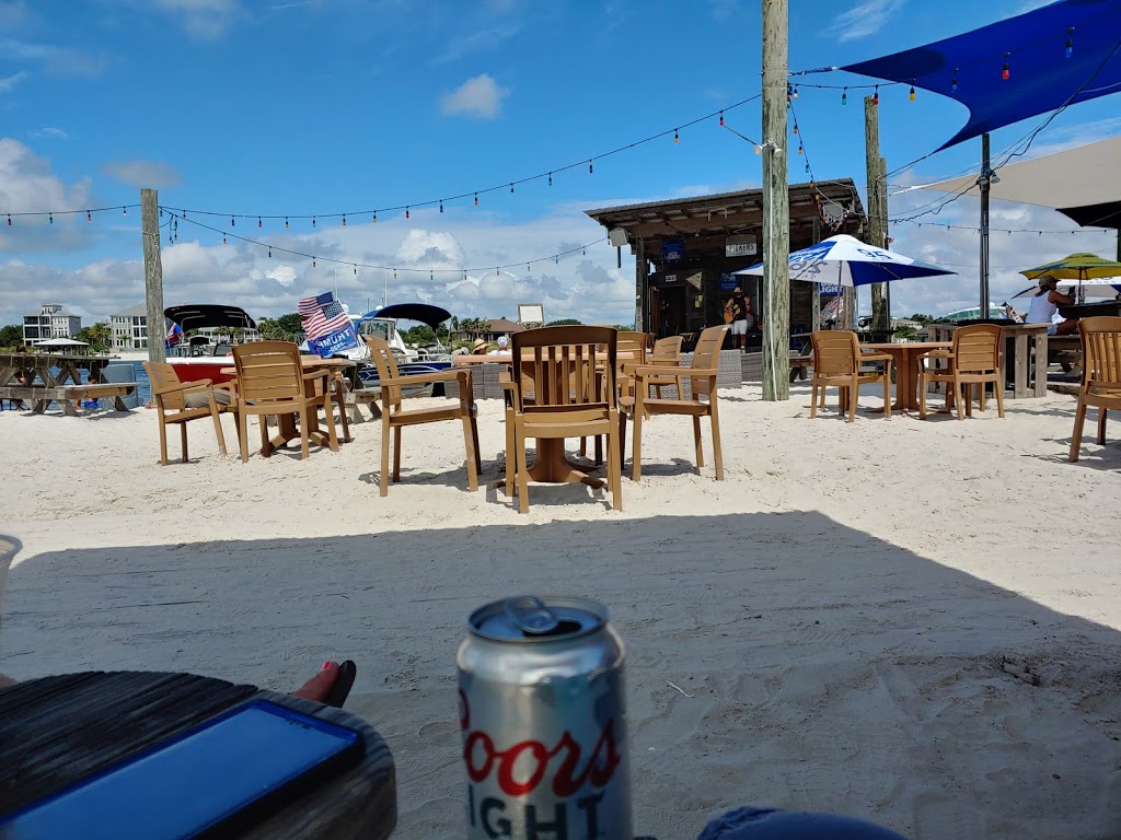 The Flora-Bama Yacht Club | restaurant | 17350 Perdido Key Dr, Pensacola, FL 32507, USA | 8504836272 OR +1 850-483-6272