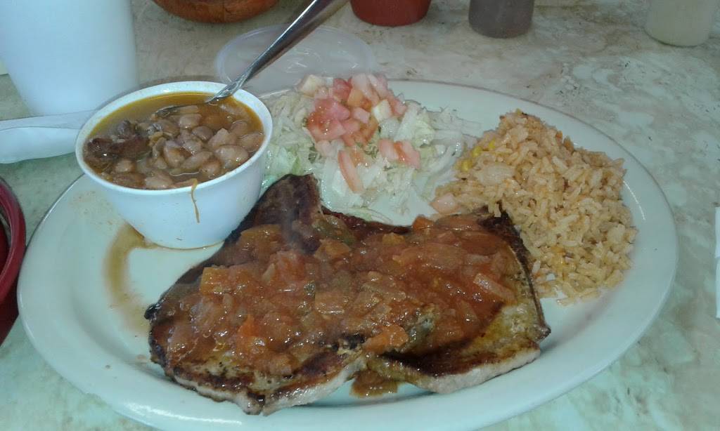 Mi parrillada | restaurant | 5902 S Flores St, San Antonio, TX 78214, USA | 2109221858 OR +1 210-922-1858
