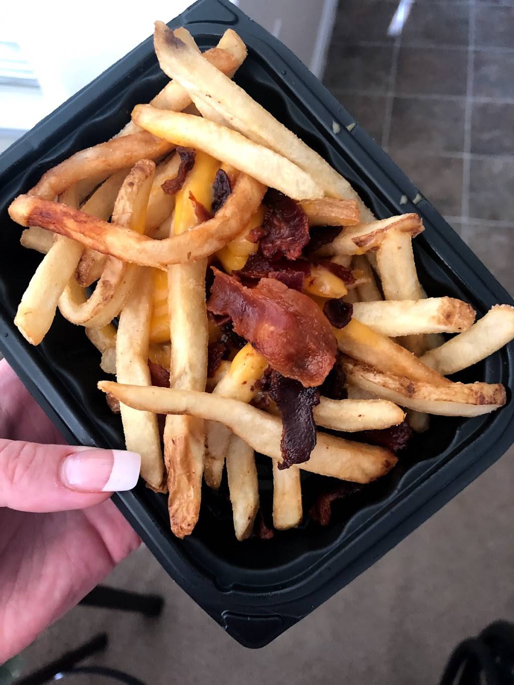 Wendys | restaurant | 2681 E 120th Ave, Thornton, CO 80233, USA | 3032548365 OR +1 303-254-8365