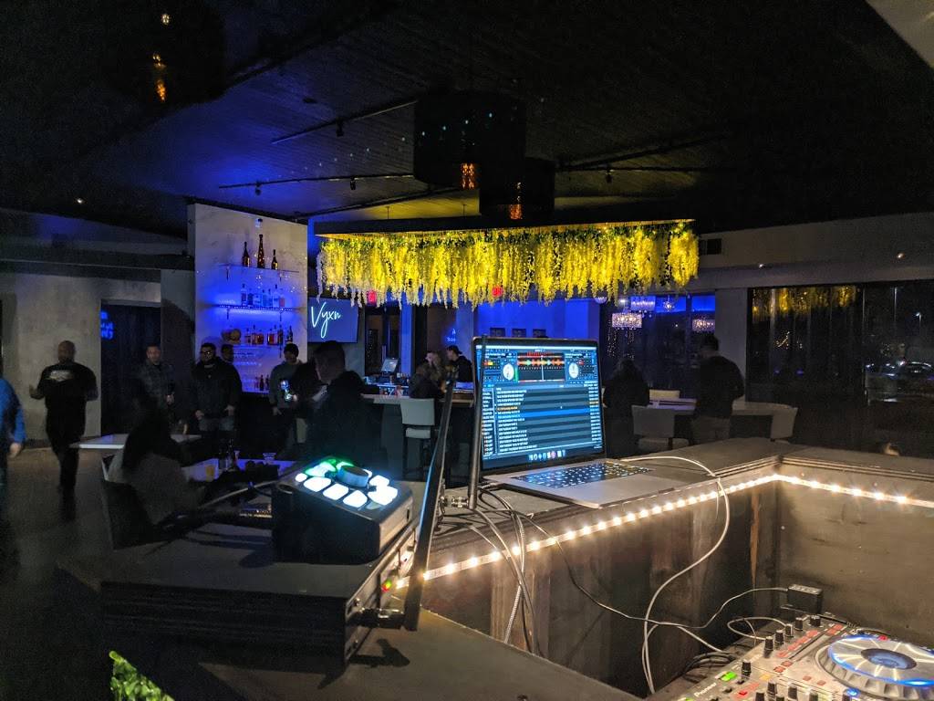 Vyxn Restaurant & Lounge | restaurant | 9455 N Fort Washington Rd #101, Fresno, CA 93730, USA | 5593532204 OR +1 559-353-2204