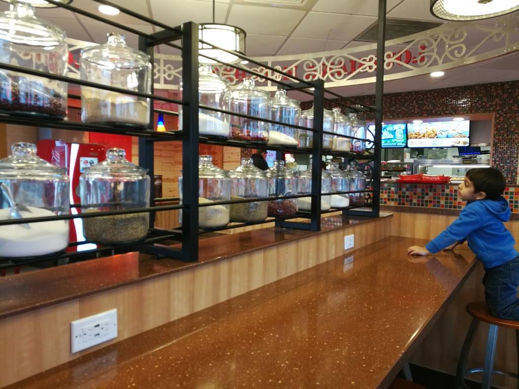 Popeyes Louisiana Kitchen | restaurant | 3700 Hyde Park Ave, Columbia, MO 65201, USA | 5732149202 OR +1 573-214-9202