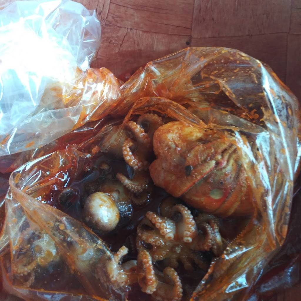 Js Crab N Wing | restaurant | 1109 E Pleasant Run Rd, DeSoto, TX 75115, USA | 4693996280 OR +1 469-399-6280