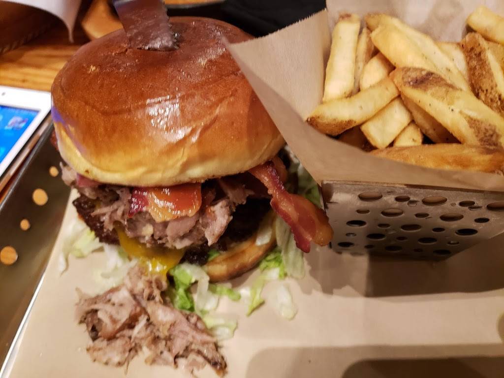 Chilis Grill & Bar | meal takeaway | 18901 Limestone Commercial Dr, Pflugerville, TX 78660, USA | 5129892040 OR +1 512-989-2040