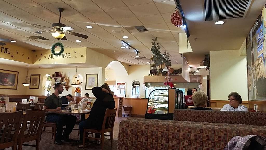 Cocos Bakery Restaurant | restaurant | 24930 Pico Canyon Rd, Stevenson Ranch, CA 91381, USA | 6612542776 OR +1 661-254-2776