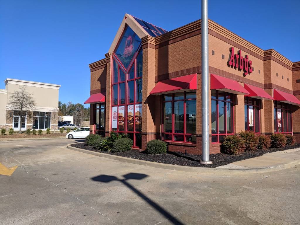 Arbys | restaurant | 6931 E Chase Loop, Montgomery, AL 36117, USA | 3342721125 OR +1 334-272-1125