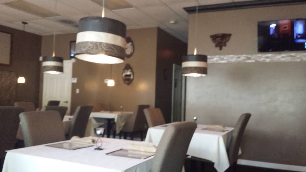 Dasha Barbours Southern Bistro | restaurant | 2217 Steier Ln, Louisville, KY 40218, USA | 5028822081 OR +1 502-882-2081