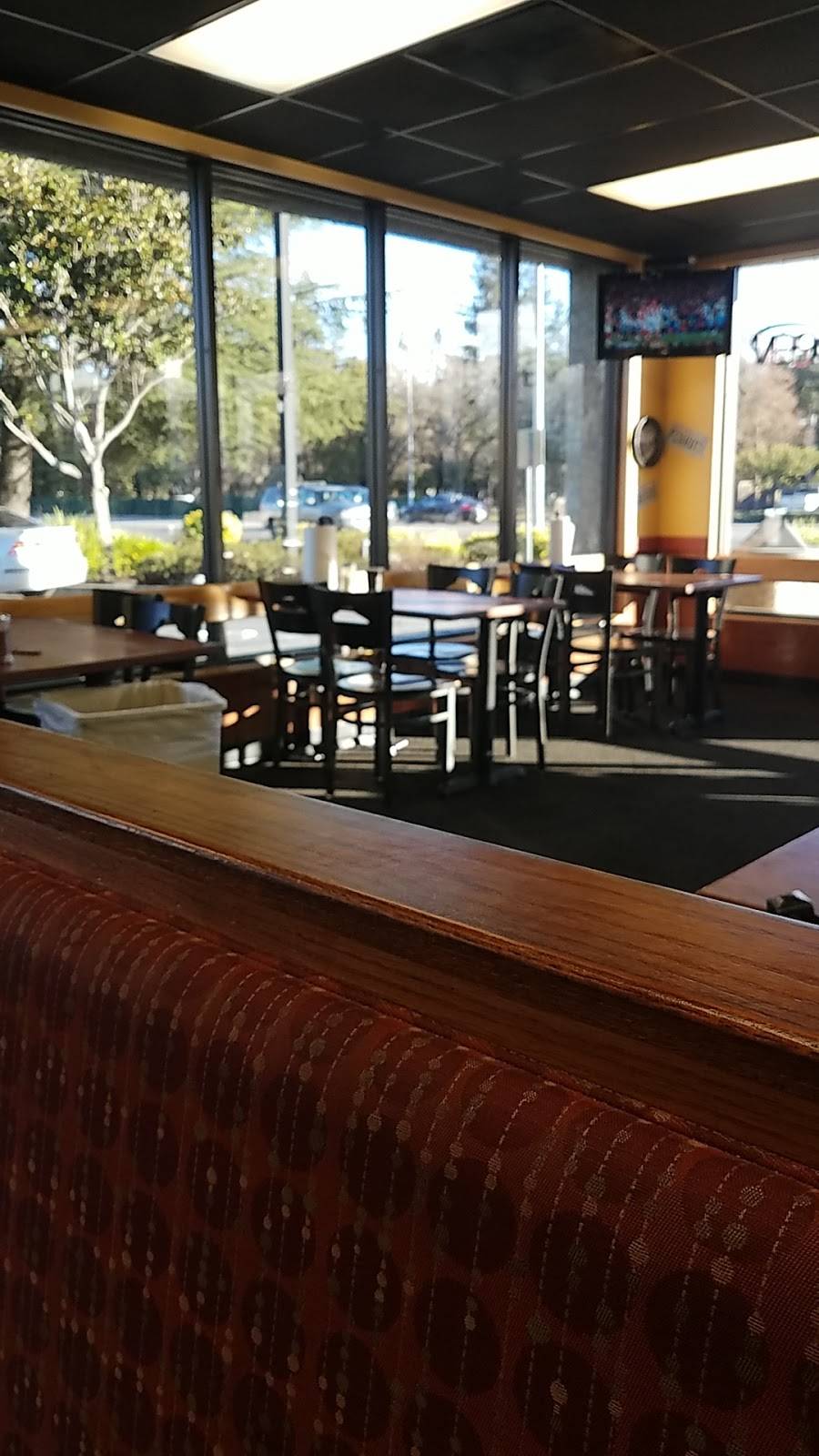 Pizza Hut | restaurant | 1171 1st St, Gilroy, CA 95020, USA | 4088422424 OR +1 408-842-2424