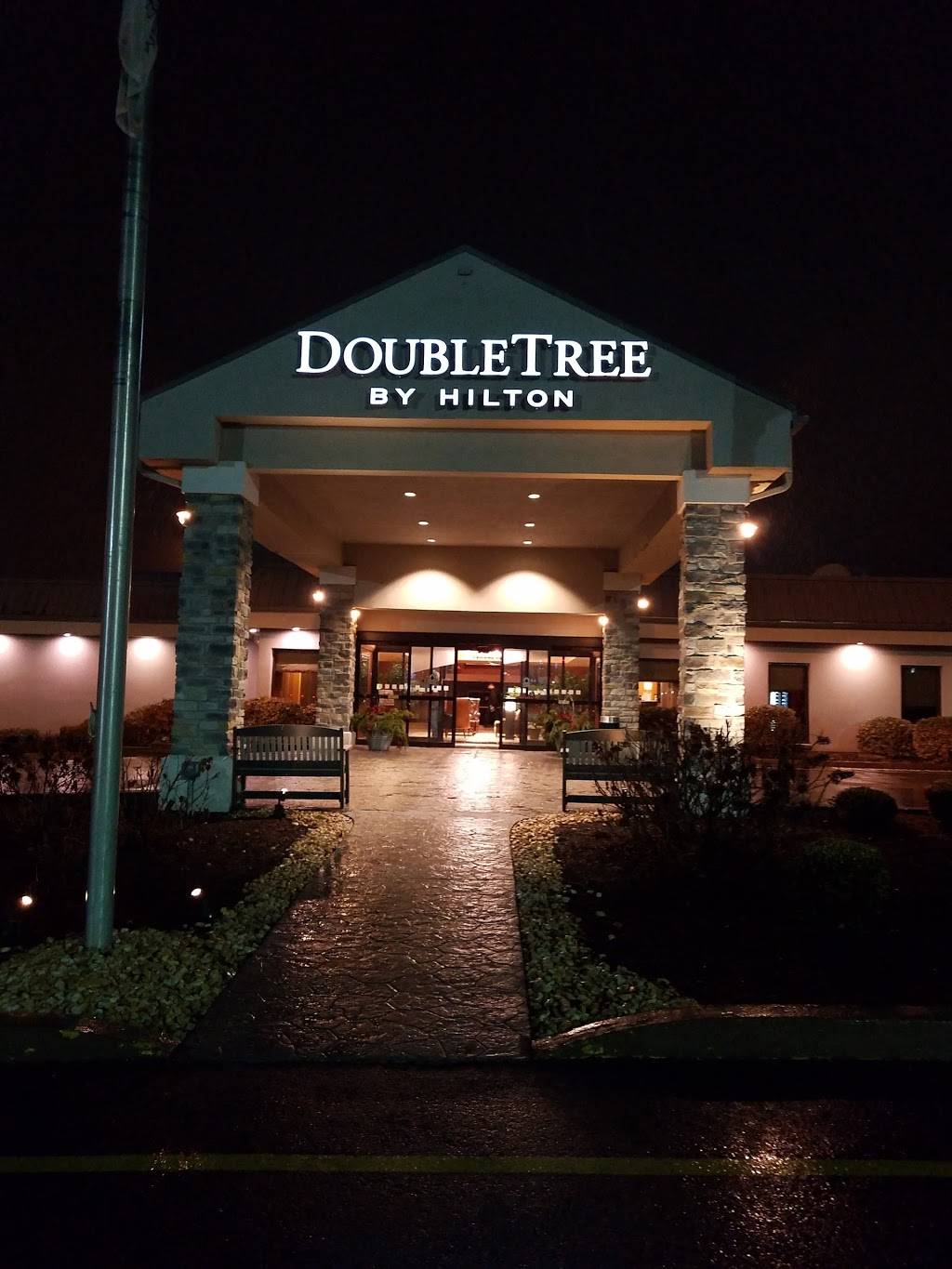 Maxwells | restaurant | 340 Racetrack Rd, Washington, PA 15301, USA | 7242226200 OR +1 724-222-6200