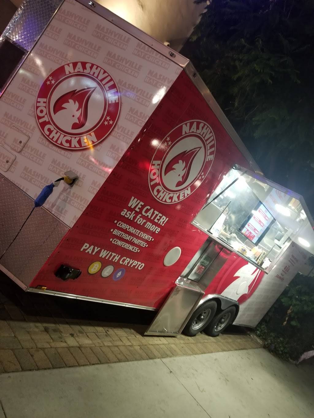 Nashville Hot Chicken | meal takeaway | 1921 N Highland Ave, Los Angeles, CA 90068, USA | 3239290677 OR +1 323-929-0677