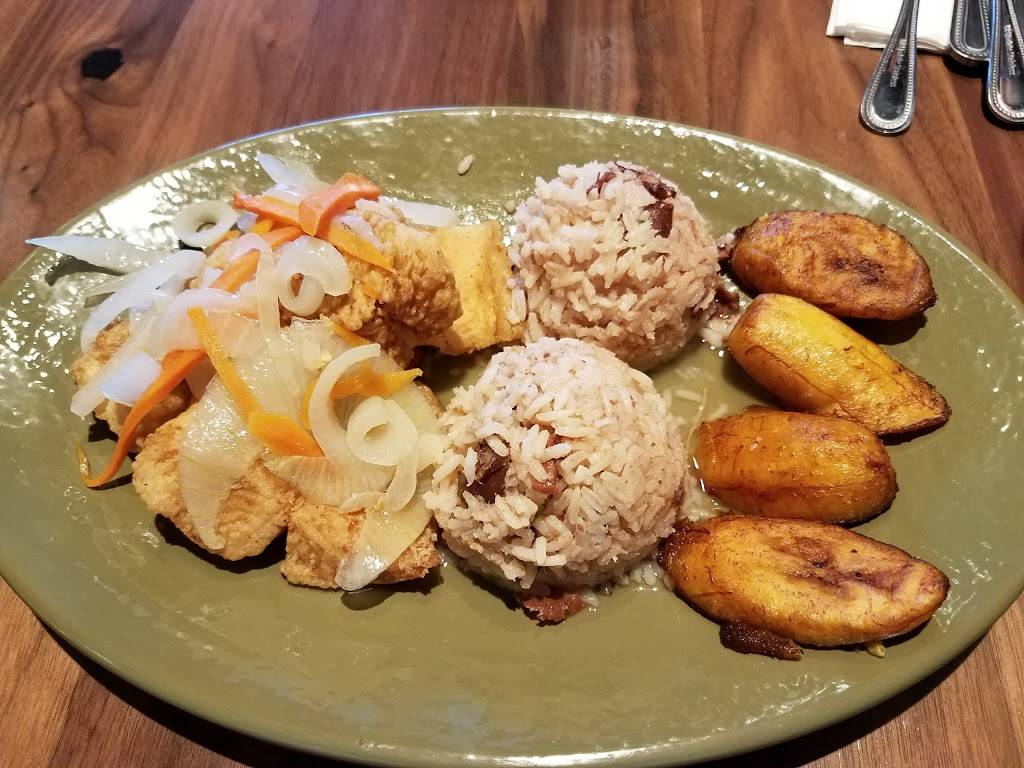 Back-A-Yard | restaurant | 1011 E Capitol Expy, San Jose, CA 95121, USA | 4089606330 OR +1 408-960-6330