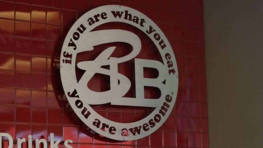 Blakes Lotaburger | restaurant | 12371 Edgemere Blvd #215, El Paso, TX 79938, USA | 9153135112 OR +1 915-313-5112