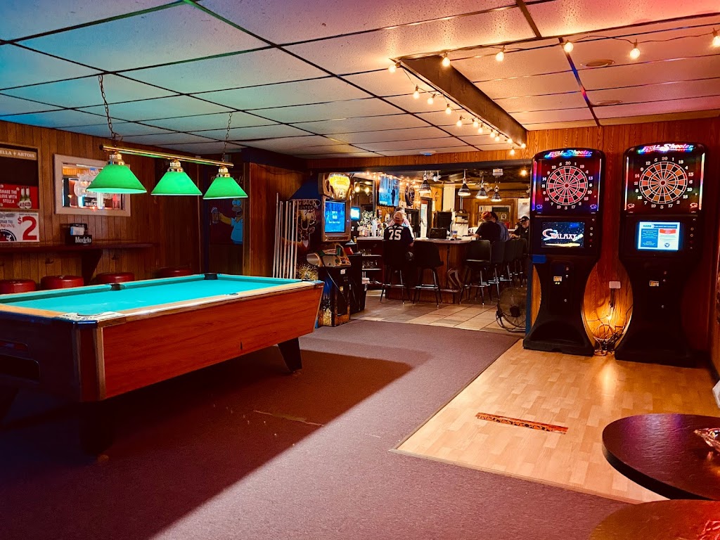 JJs Crumstown Tavern | restaurant | 59400 Crumstown Hwy, North Liberty, IN 46554, USA | 5742379142 OR +1 574-237-9142