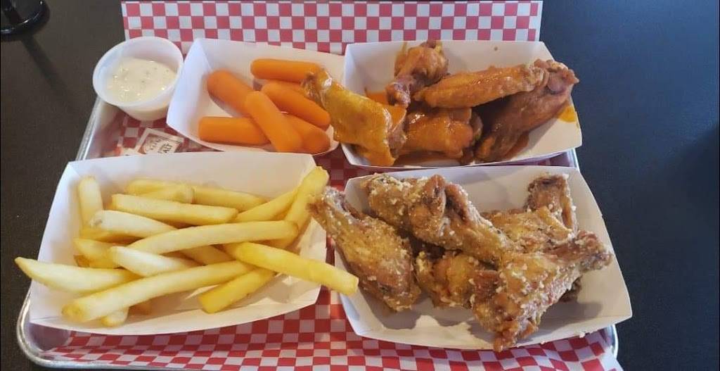 CDs Wings | restaurant | 7685 W 88th Ave, Westminster, CO 80005, USA | 3034677700 OR +1 303-467-7700