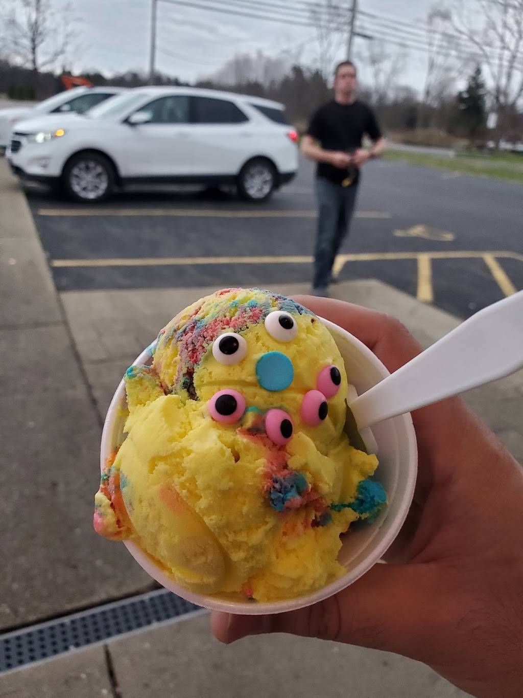 Katies Korner Howland | restaurant | 1913 Niles Cortland Rd NE, Warren, OH 44484, USA | 3308563360 OR +1 330-856-3360