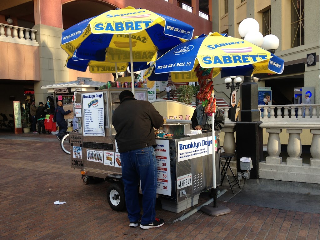 Brooklyn Dogs | restaurant | 1200 Third Ave, San Diego, CA 92101, USA | 6198185164 OR +1 619-818-5164