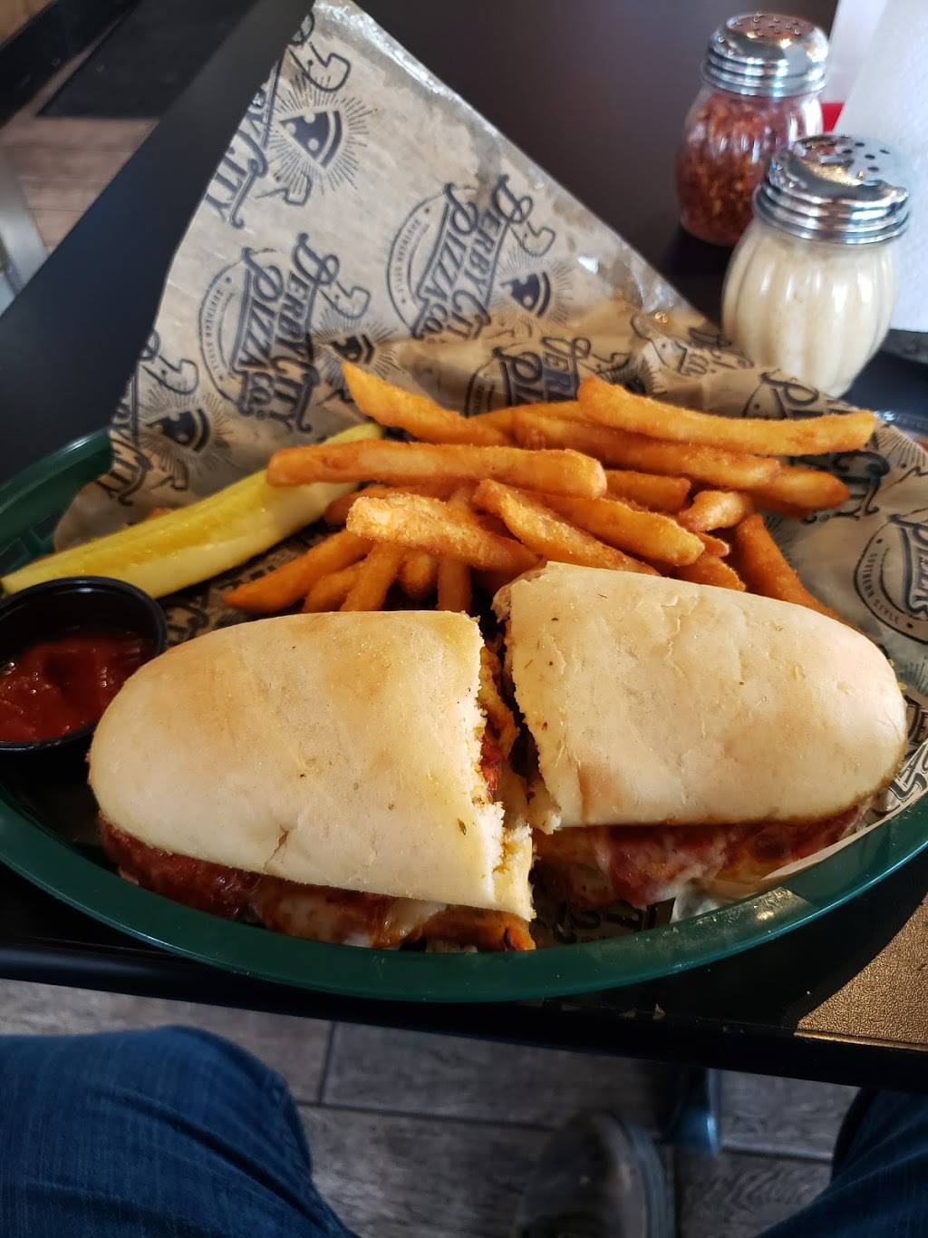 Derby City Pizza Co. | restaurant | 587-601 N Bardstown Rd, Mt Washington, KY 40047, USA | 5029040529 OR +1 502-904-0529