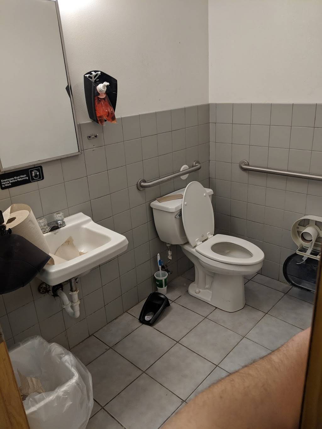 Subway | restaurant | 89 2nd St, Coralville, IA 52241, USA | 3193541272 OR +1 319-354-1272