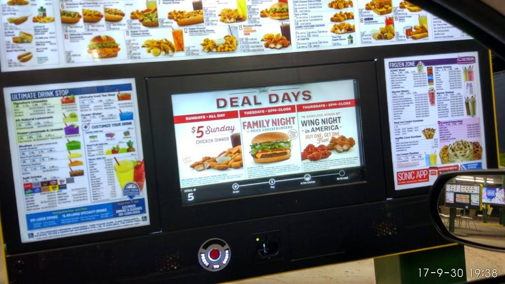 Sonic Drive-In | restaurant | 12453 Lamplight Village Ave, Austin, TX 78758, USA | 5123397232 OR +1 512-339-7232