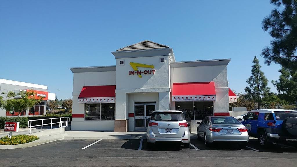 In-N-Out Burger | restaurant | 11880 Carmel Mountain Rd, San Diego, CA 92128, USA | 8007861000 OR +1 800-786-1000