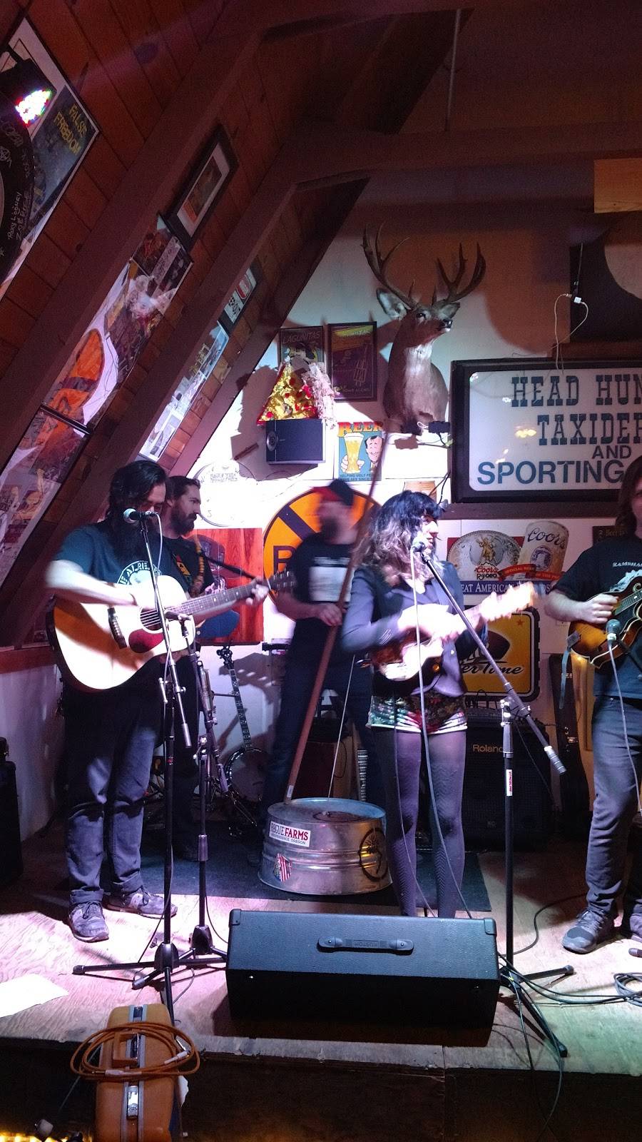 Waterwheel Pizza Parlor & Saloon | restaurant | 22265 Parrotts Ferry Rd, Sonora, CA 95370, USA | 2095328822 OR +1 209-532-8822