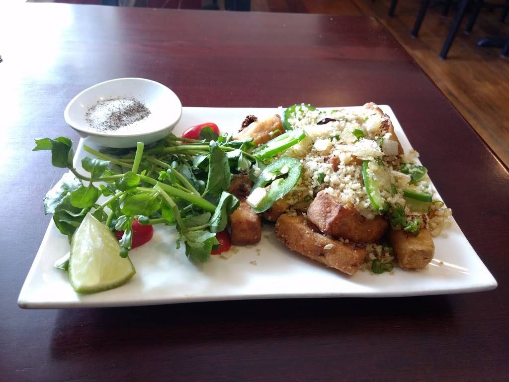 Green Basil | restaurant | 43 E Jefferson Ave, Naperville, IL 60540, USA | 6309227700 OR +1 630-922-7700