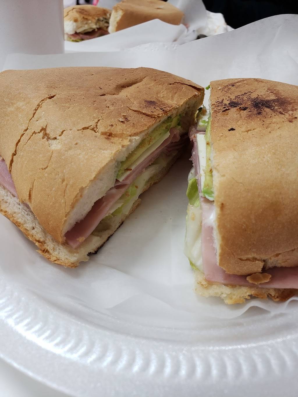 La Michoacana | restaurant | 311 63rd St, Westmont, IL 60559, USA | 3319036191 OR +1 331-903-6191