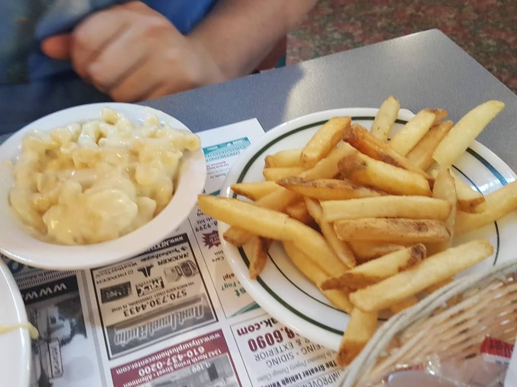 The Palace Restaurant | restaurant | 3250 Easton Ave, Bethlehem, PA 18020, USA | 6108610404 OR +1 610-861-0404