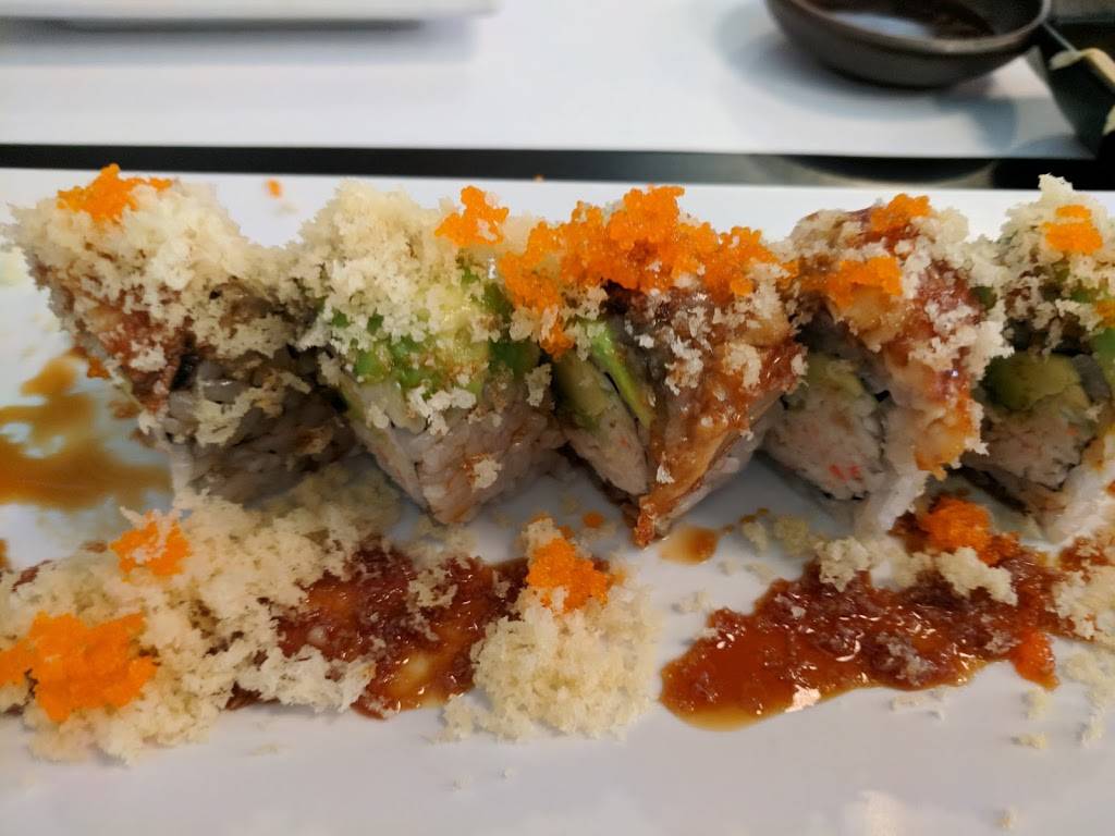 Blue Fish Sushi Bar | restaurant | 11587 District Dr #100, South Jordan, UT 84095, USA | 8017271912 OR +1 801-727-1912