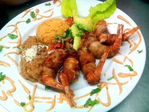 La Palapa Nayarit Mexican & Seafood | restaurant | 1873 Palm Ave, San Diego, CA 92154, USA | 6194291158 OR +1 619-429-1158