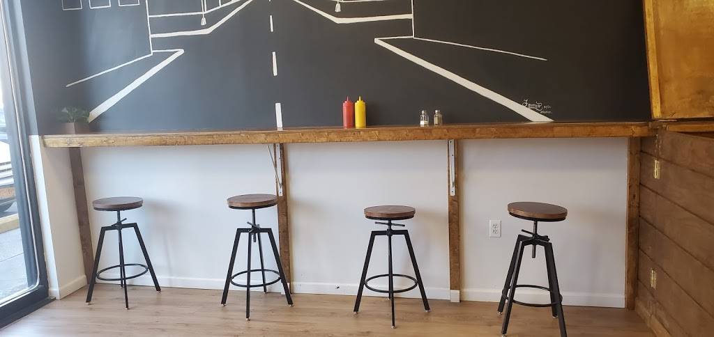 2 Dogz 2 Go | restaurant | 4102 Farragut Rd, Brooklyn, NY 11210, USA | 3472211125 OR +1 347-221-1125