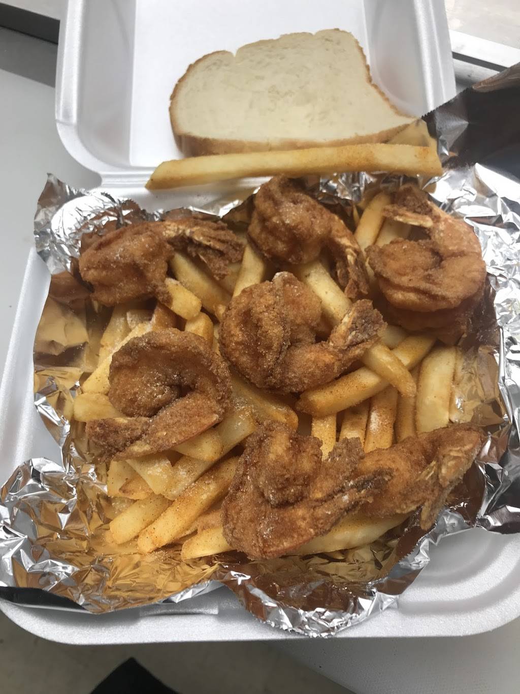 Captains fish&chicken | restaurant | 703 E 9th St, Lockport, IL 60441, USA | 8155523169 OR +1 815-552-3169