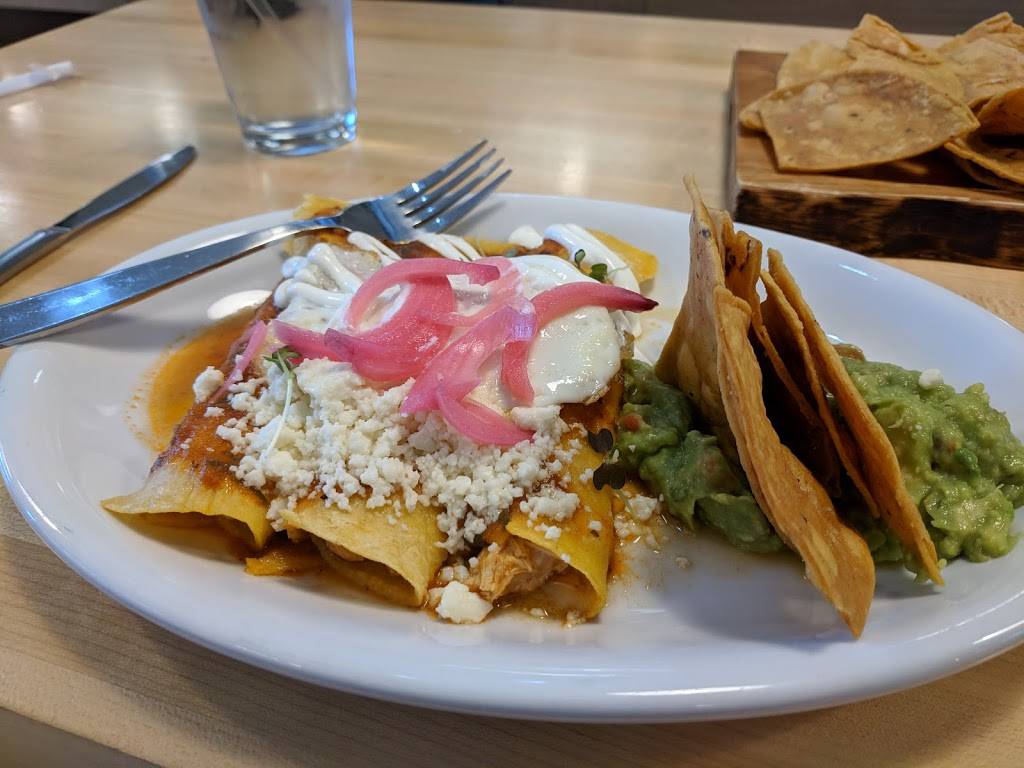 Con Huevos Restaurant, Holiday Manor, Louisville | restaurant | 4938 US-42, Louisville, KY 40222, USA | 5023843744 OR +1 502-384-3744