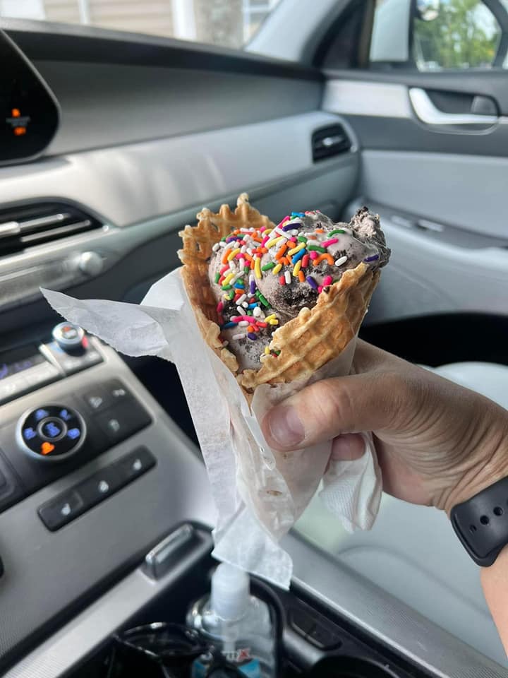 Oxfords Old Fashioned Ice Cream Parlor | restaurant | 134 W College St, Oxford, NC 27565, USA | 9193394404 OR +1 919-339-4404