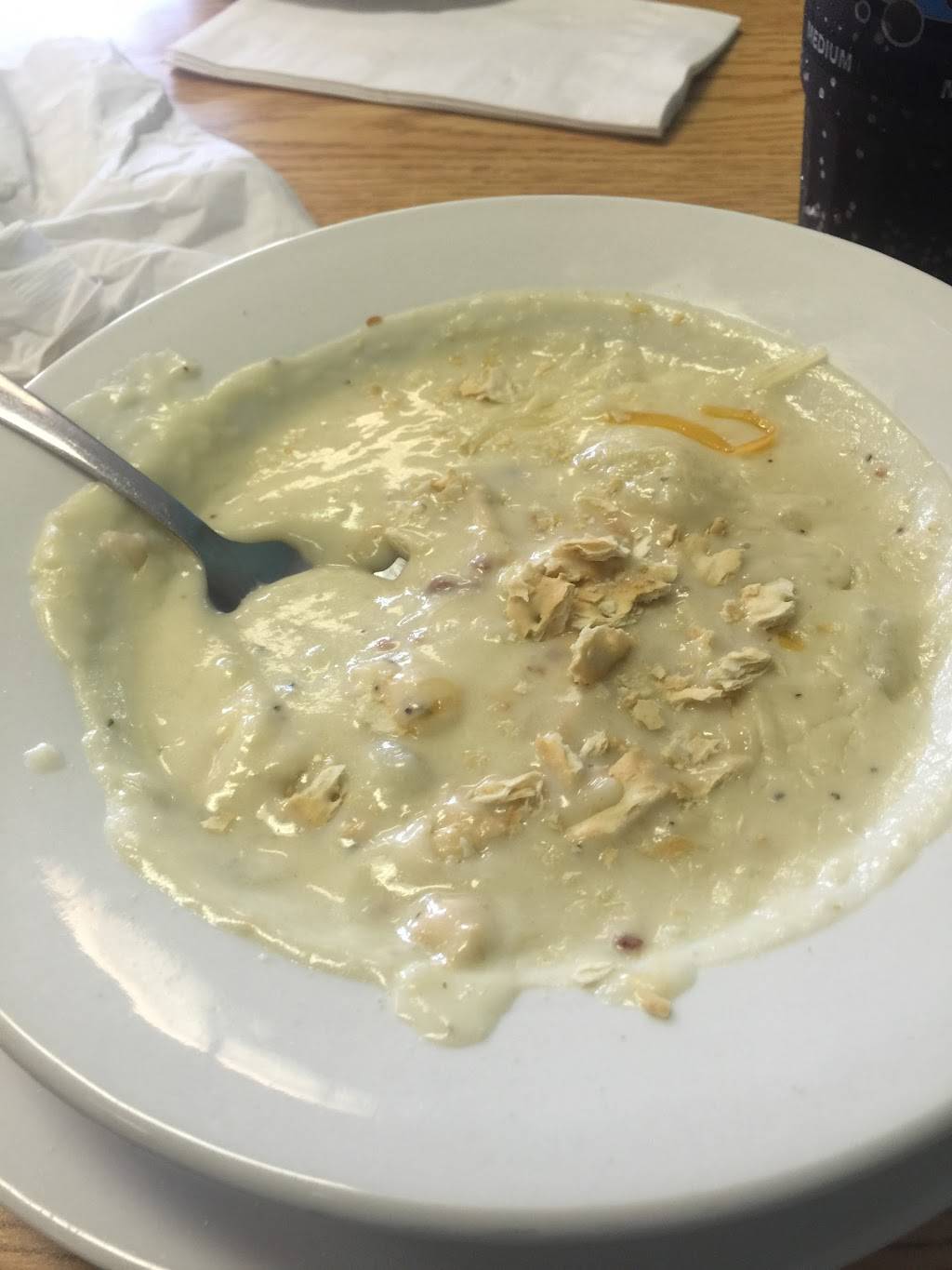 Deckers Express | restaurant | 560 Lakeland Plaza, Cumming, GA 30040, USA | 7708894742 OR +1 770-889-4742