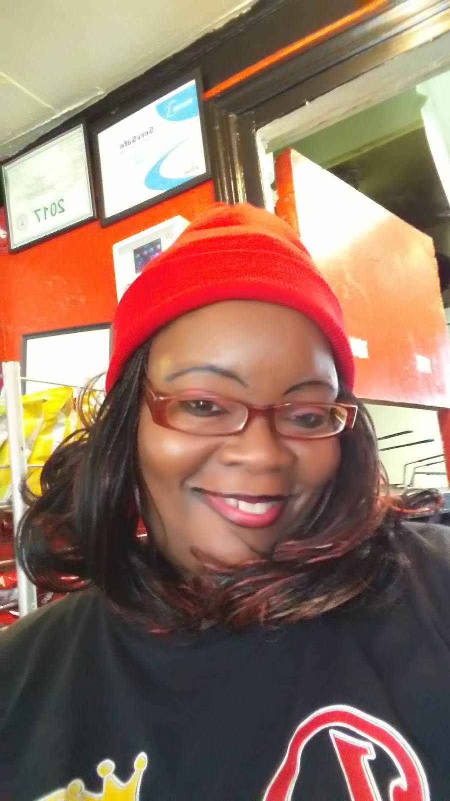 Destiny Dogs | restaurant | 310 8th St, Columbus, GA 31901, USA | 7062431962 OR +1 706-243-1962