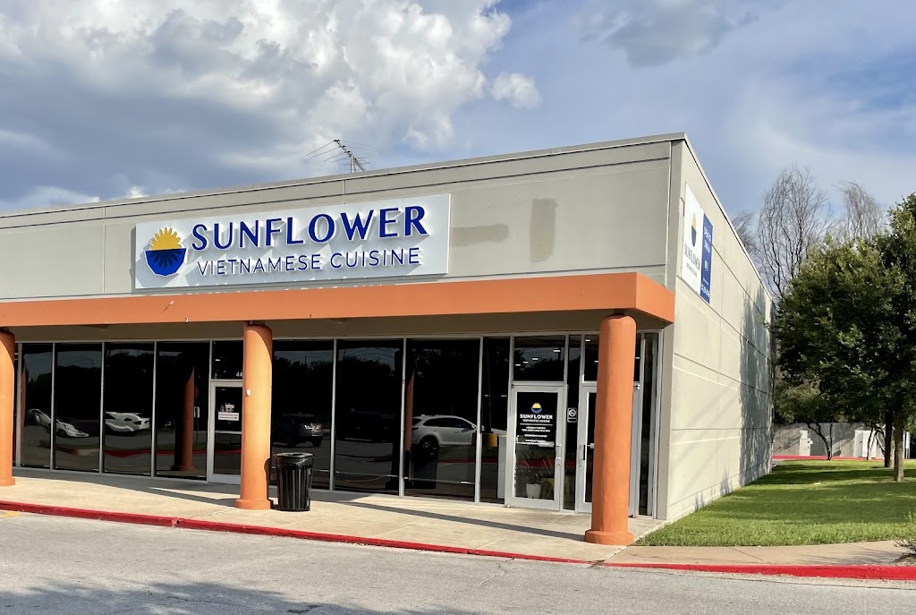 Sunflower Vietnamese Cuisine | restaurant | 6001 W Parmer Ln Suite 440, Austin, TX 78727, USA | 5122916749 OR +1 512-291-6749