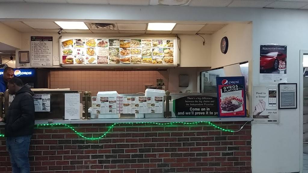 Lucky pizza | restaurant | 1450 W Wythe St, Petersburg, VA 23803, USA | 8047326003 OR +1 804-732-6003