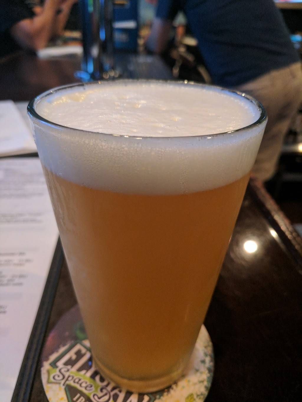 Ale House Tavern & Tap | restaurant | 1899 NJ-35, South Amboy, NJ 08879, USA | 7327216223 OR +1 732-721-6223