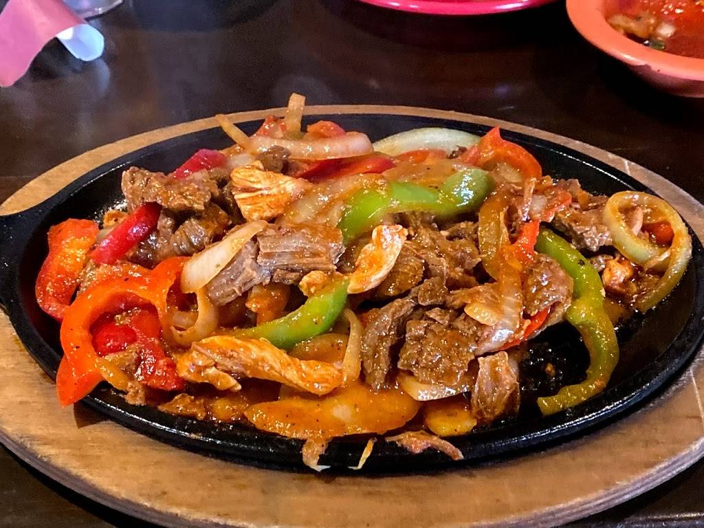 Agave Cocina & Cantina | restaurant | 17158 Redmond Way #180, Redmond, WA 98052, USA | 4258818252 OR +1 425-881-8252