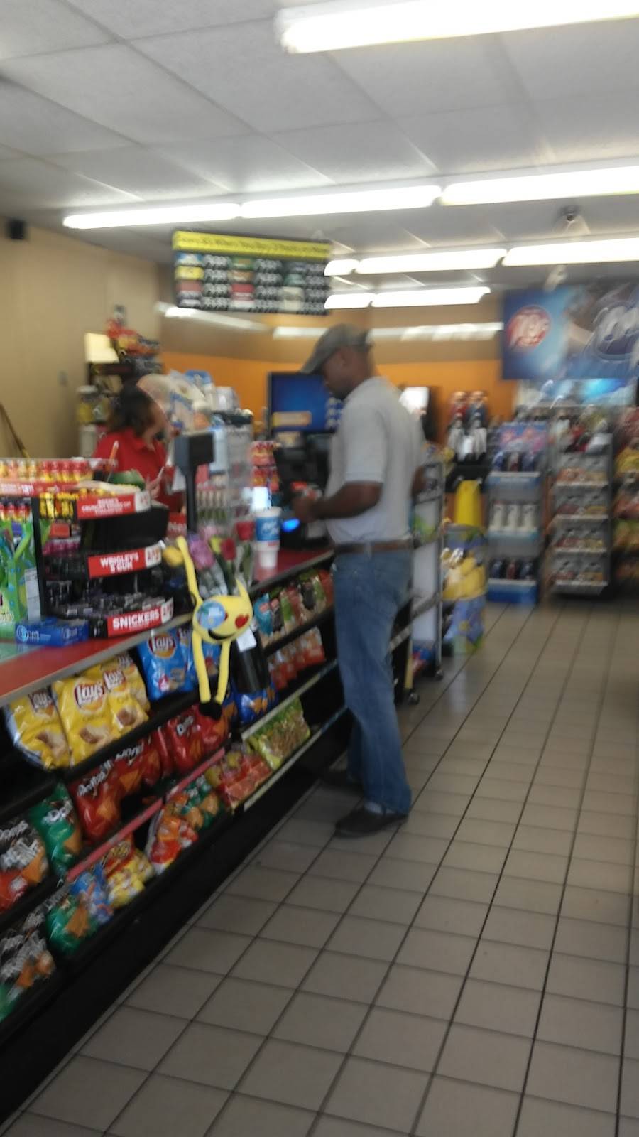 Circle K | meal takeaway | 14990 W Colonial Dr, Winter Garden, FL 34787, USA | 4078778120 OR +1 407-877-8120