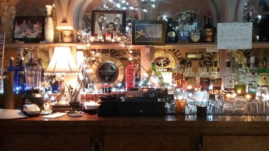 Di Ciccos Italian Restaurant | restaurant | 144 N Blackstone Ave, Fresno, CA 93701, USA | 5592377054 OR +1 559-237-7054