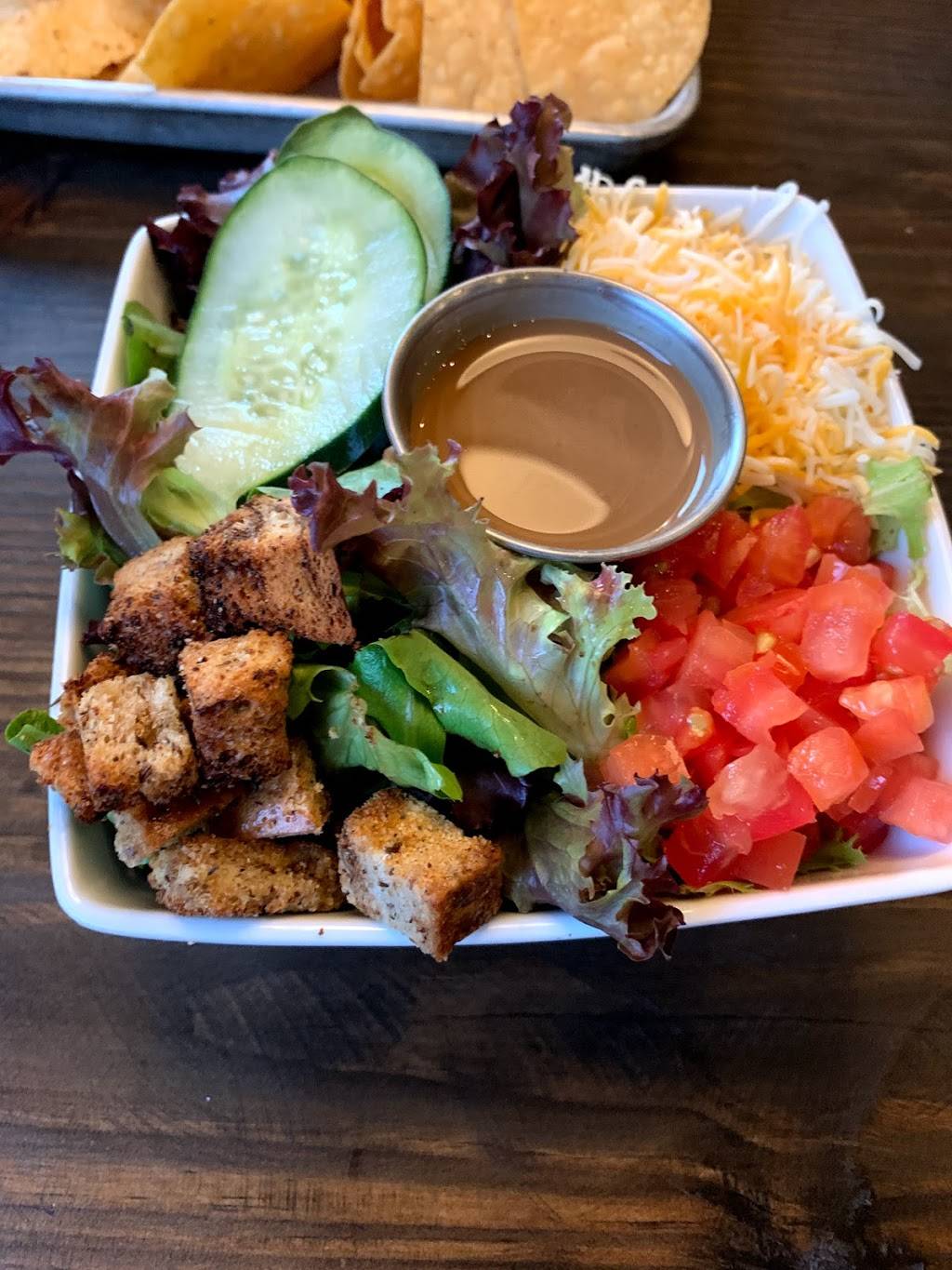 Conroys Bar & Grill | restaurant | 21119 US-281, San Antonio, TX 78258, USA | 2108902655 OR +1 210-890-2655