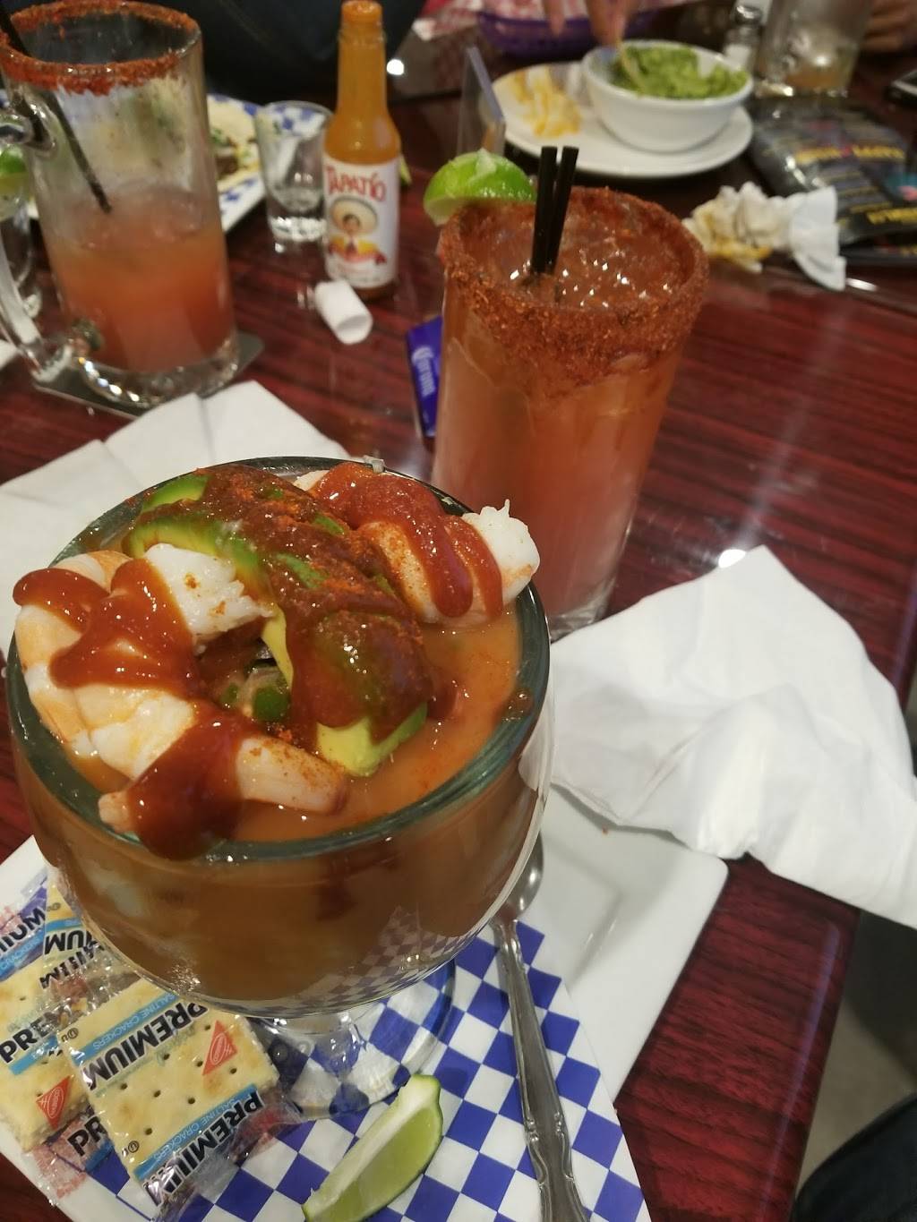 Last Round Bar And Grill | restaurant | 1542 W Holt Blvd, Ontario, CA 91762, USA | 9097815202 OR +1 909-781-5202