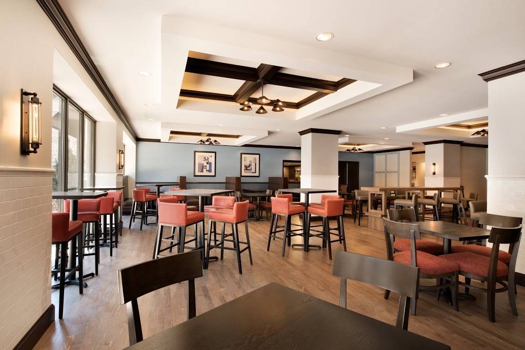 eTown Bistro | restaurant | 1710 Orrington Ave, Evanston, IL 60201, USA | 8475567924 OR +1 847-556-7924