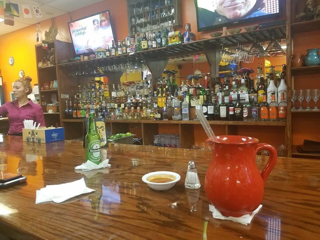 El Molcajete Moya | restaurant | 13670 Jefferson Davis Hwy, Woodbridge, VA 22191, USA | 7034998886 OR +1 703-499-8886