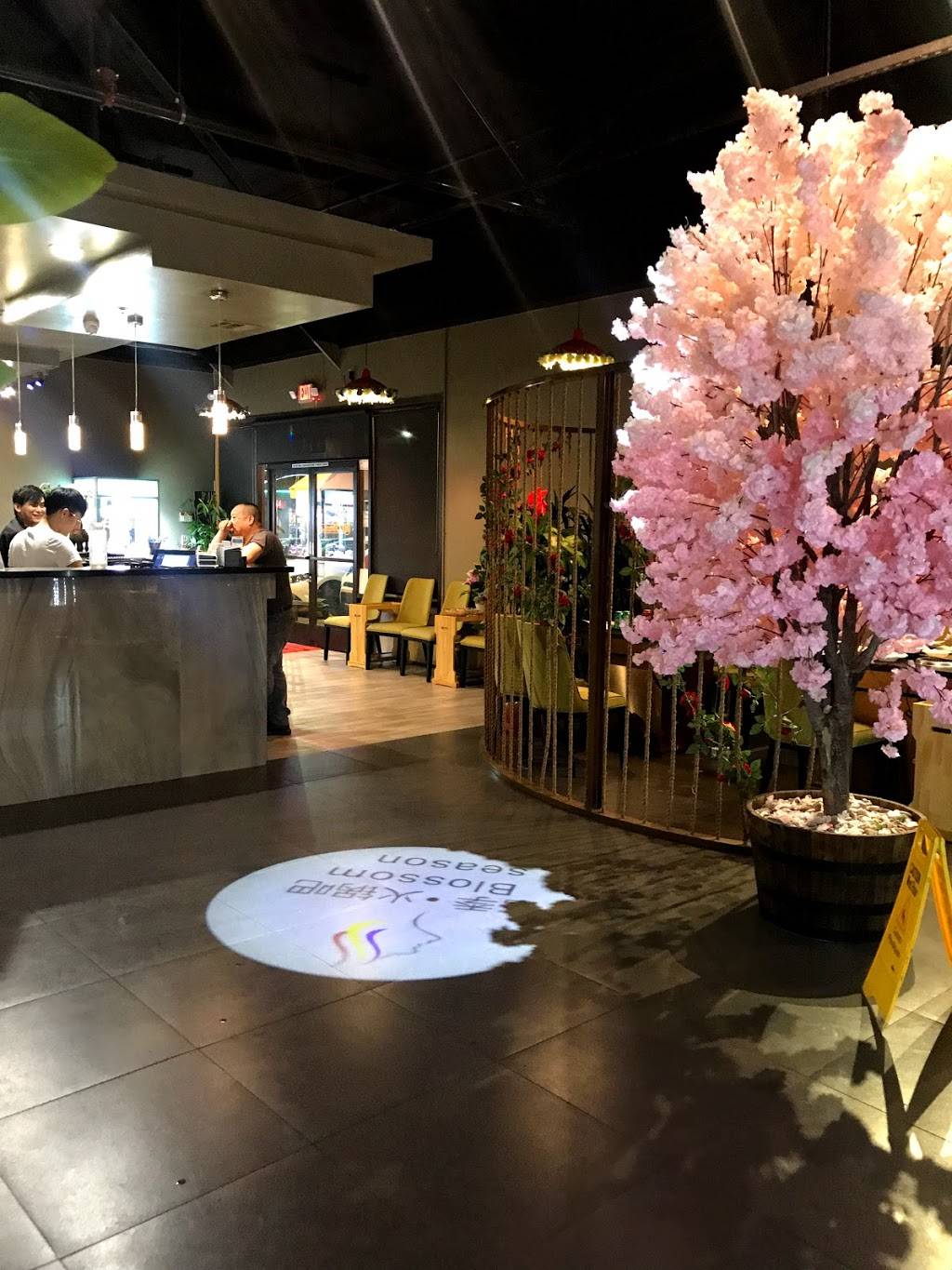 花季火锅 Blossom Season Hot Pot | restaurant | 18009 Gale Ave, City of Industry, CA 91748, USA | 6269126868 OR +1 626-912-6868