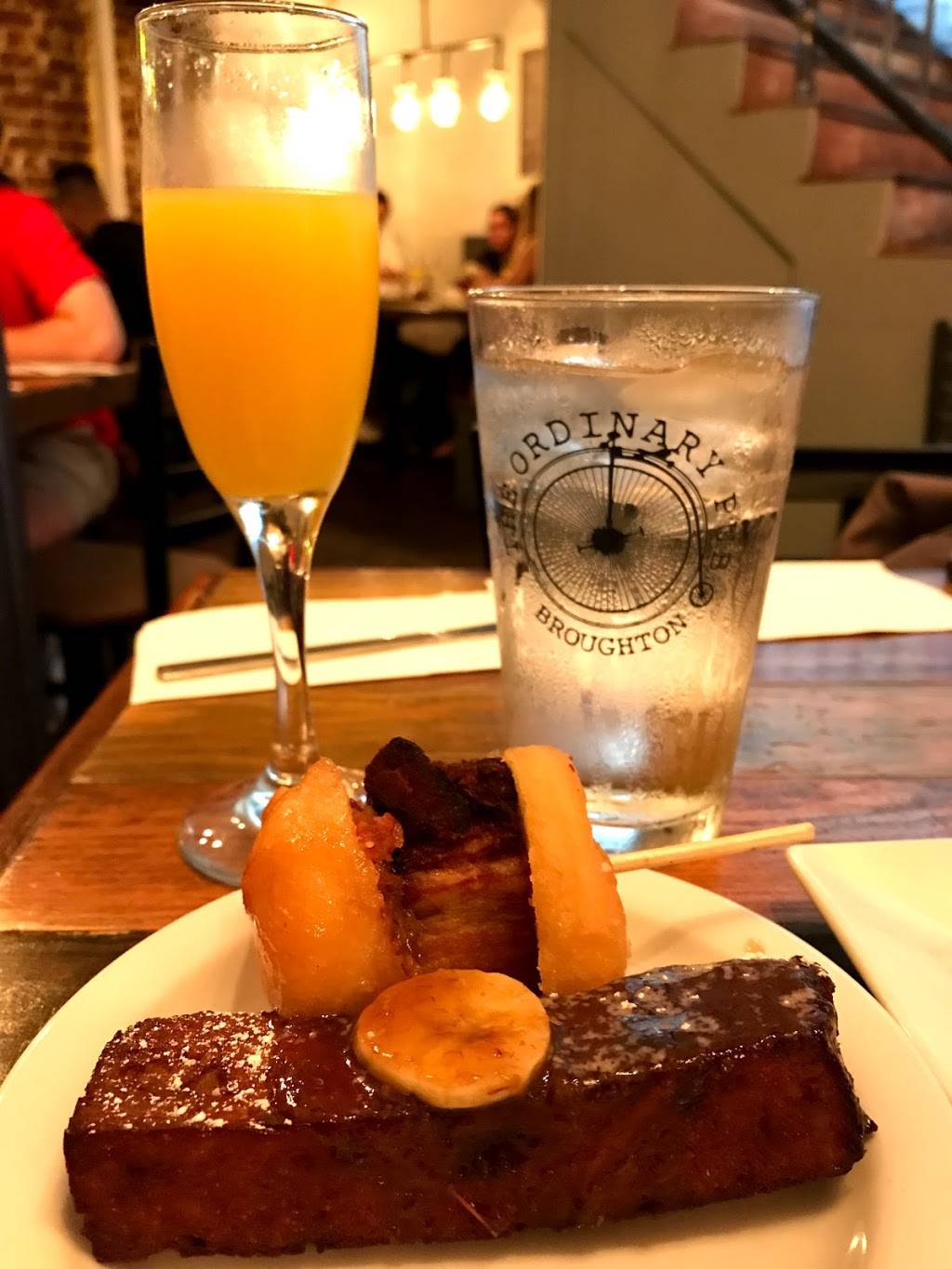 The Ordinary Pub | restaurant | 217 1/2 W Broughton St, Savannah, GA 31401, USA | 9122385130 OR +1 912-238-5130